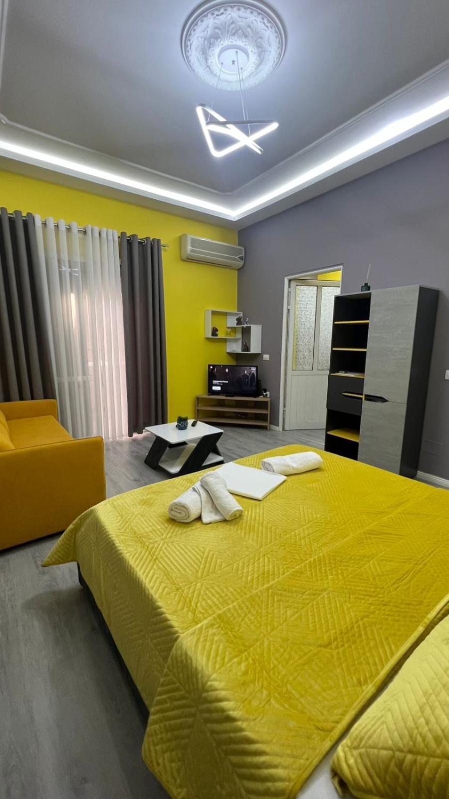Algen Room'S Berat Exteriér fotografie